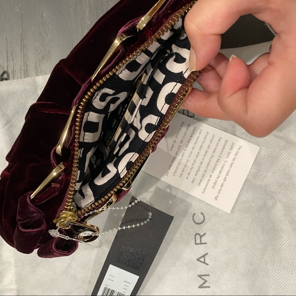 NWT Marc by Marc Jacobs Velvet Clutch - Picture 4 of 7